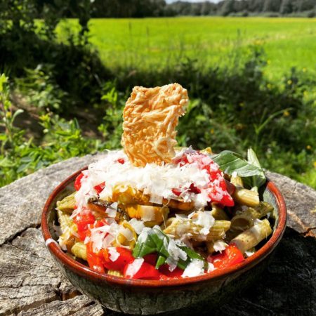 F0D137EA-A6AD-45A5-87E4-48A8713D75C5